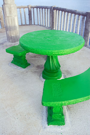 0908245.jpg
